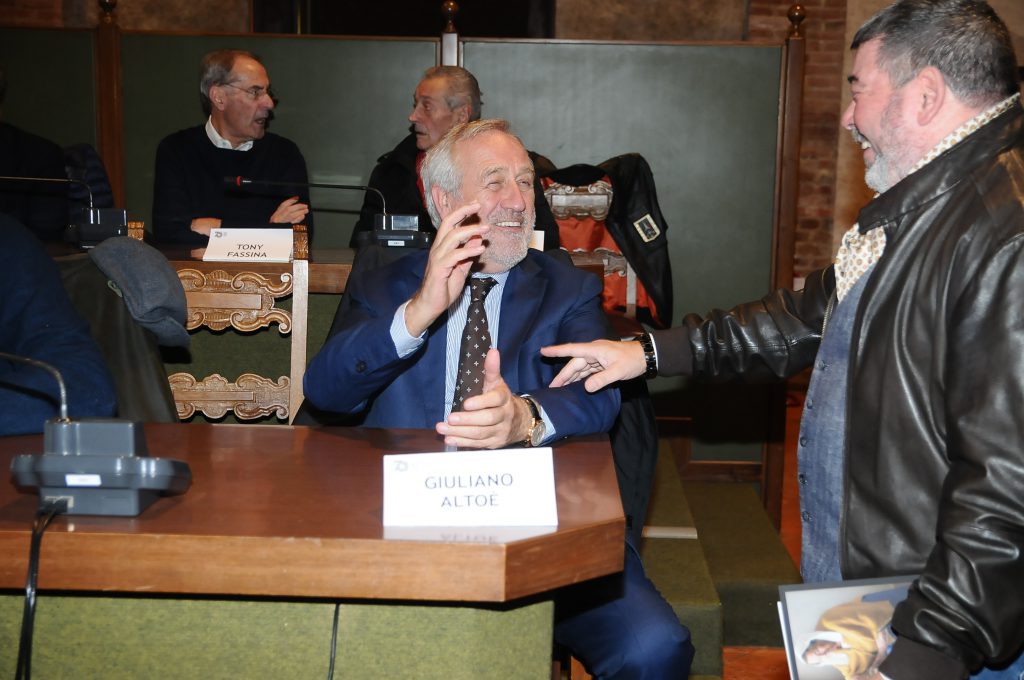 Salone dei Trecento - Treviso 22.11.2019 Presentazione libro '1949 - 2019  70 anni Piave Jolly Club'